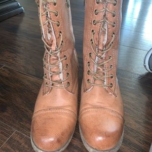 Women’s boots